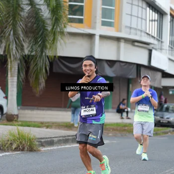 Runner Photo 7996848