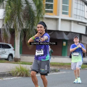 Runner Photo 7996860
