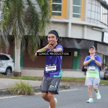 Runner Photo 7996861