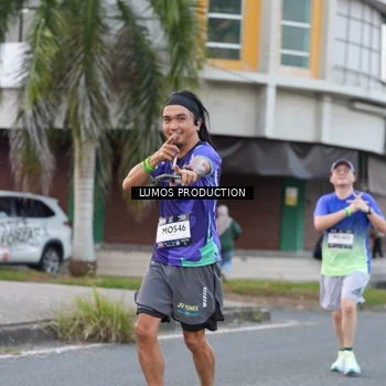 Runner Photo 7996862