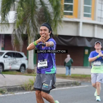 Runner Photo 7996867