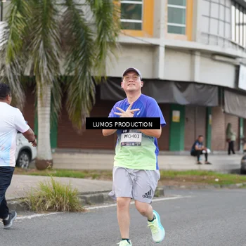 Runner Photo 7996876