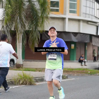 Runner Photo 7996879