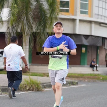 Runner Photo 7996882