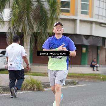 Runner Photo 7996884