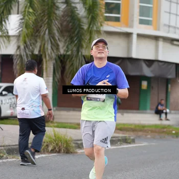 Runner Photo 7996887