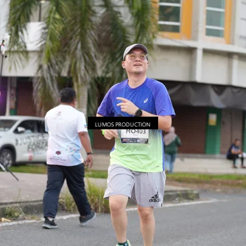 Runner Photo 7996889