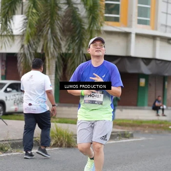 Runner Photo 7996892