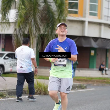 Runner Photo 7996894