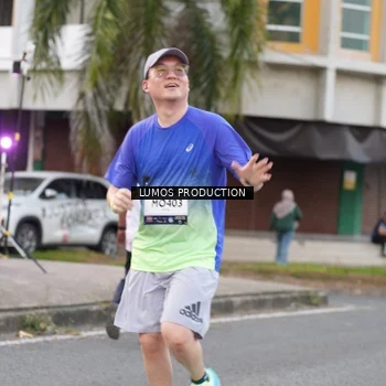 Runner Photo 7996898