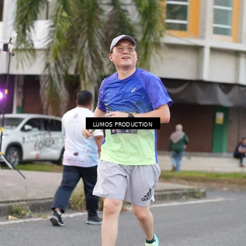 Runner Photo 7996905