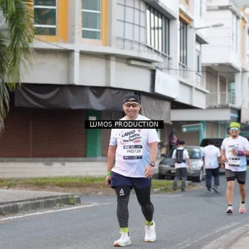 Runner Photo 7996908