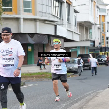 Runner Photo 7996916