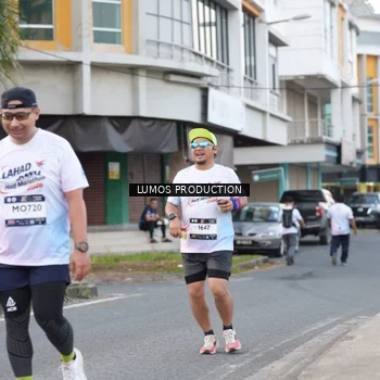 Runner Photo 7996917