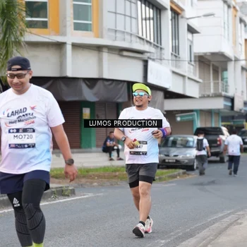 Runner Photo 7996924