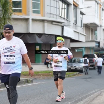 Runner Photo 7996930