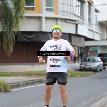 Runner Photo 7996936