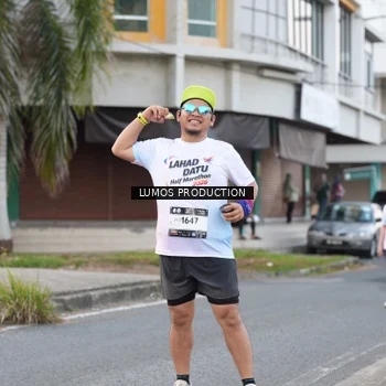 Runner Photo 7996954