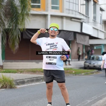 Runner Photo 7996956