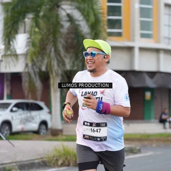 Runner Photo 7996974