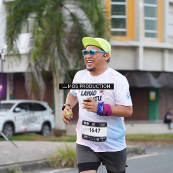 Runner Photo 7996976
