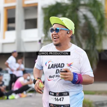 Runner Photo 7996992