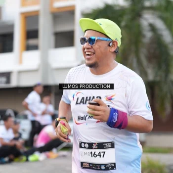 Runner Photo 7996997