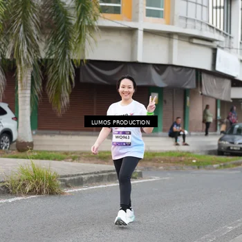 Runner Photo 7996999