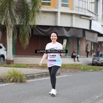 Runner Photo 7997001