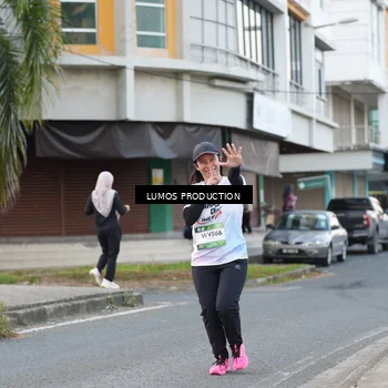 Runner Photo 7997081