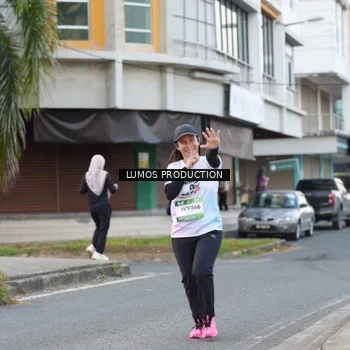 Runner Photo 7997082