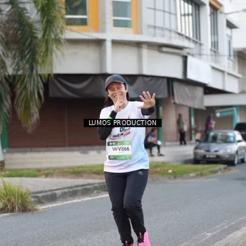 Runner Photo 7997090
