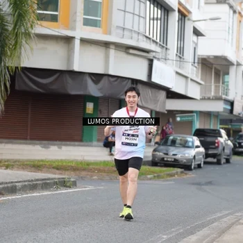 Runner Photo 7997102