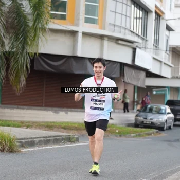 Runner Photo 7997108