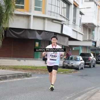 Runner Photo 7997109