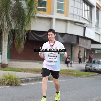 Runner Photo 7997119
