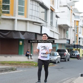 Runner Photo 7997138
