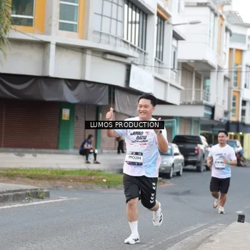 Runner Photo 7997151