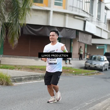 Runner Photo 7997169