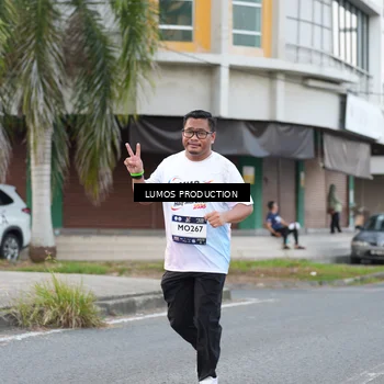 Runner Photo 7997189