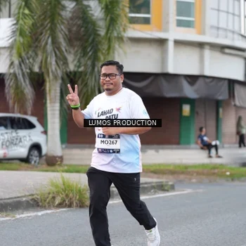 Runner Photo 7997201