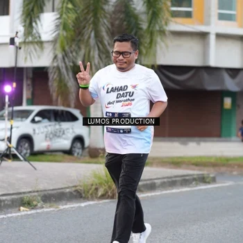 Runner Photo 7997212