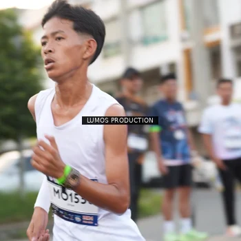 Runner Photo 7997265
