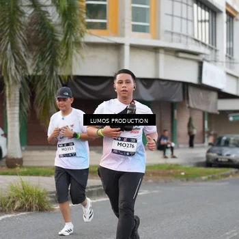 Runner Photo 7997284