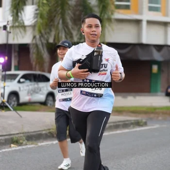 Runner Photo 7997308