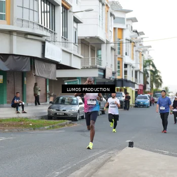 Runner Photo 7997309