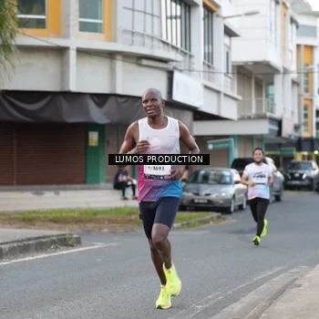 Runner Photo 7997319