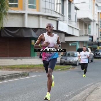 Runner Photo 7997326