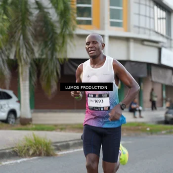 Runner Photo 7997338