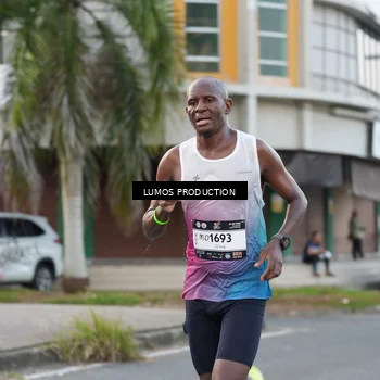 Runner Photo 7997339